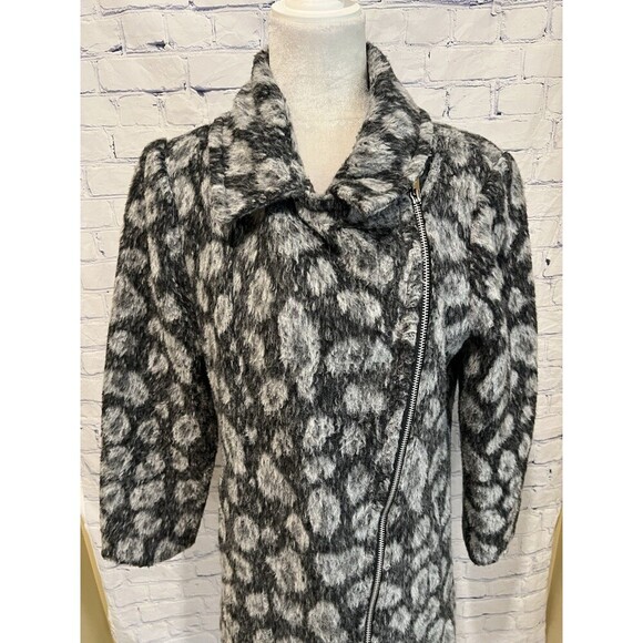 LOFT Womens Gray Leopard Spotted Moto Coat Asymmetric Zip Wool Blend size Medium - Picture 3 of 10